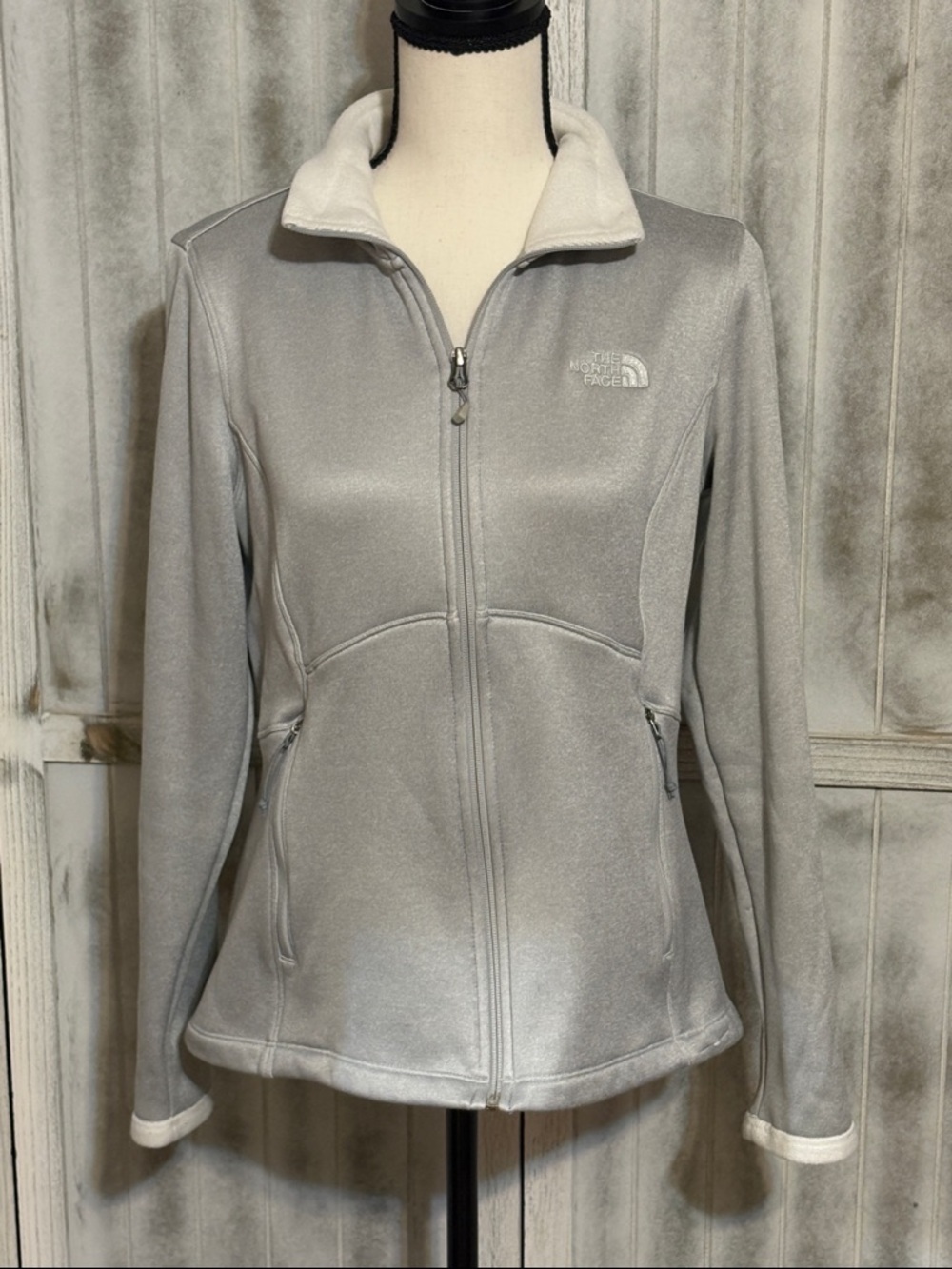 The North Face Women's Light Gray Full-Zip Fleece Jacket